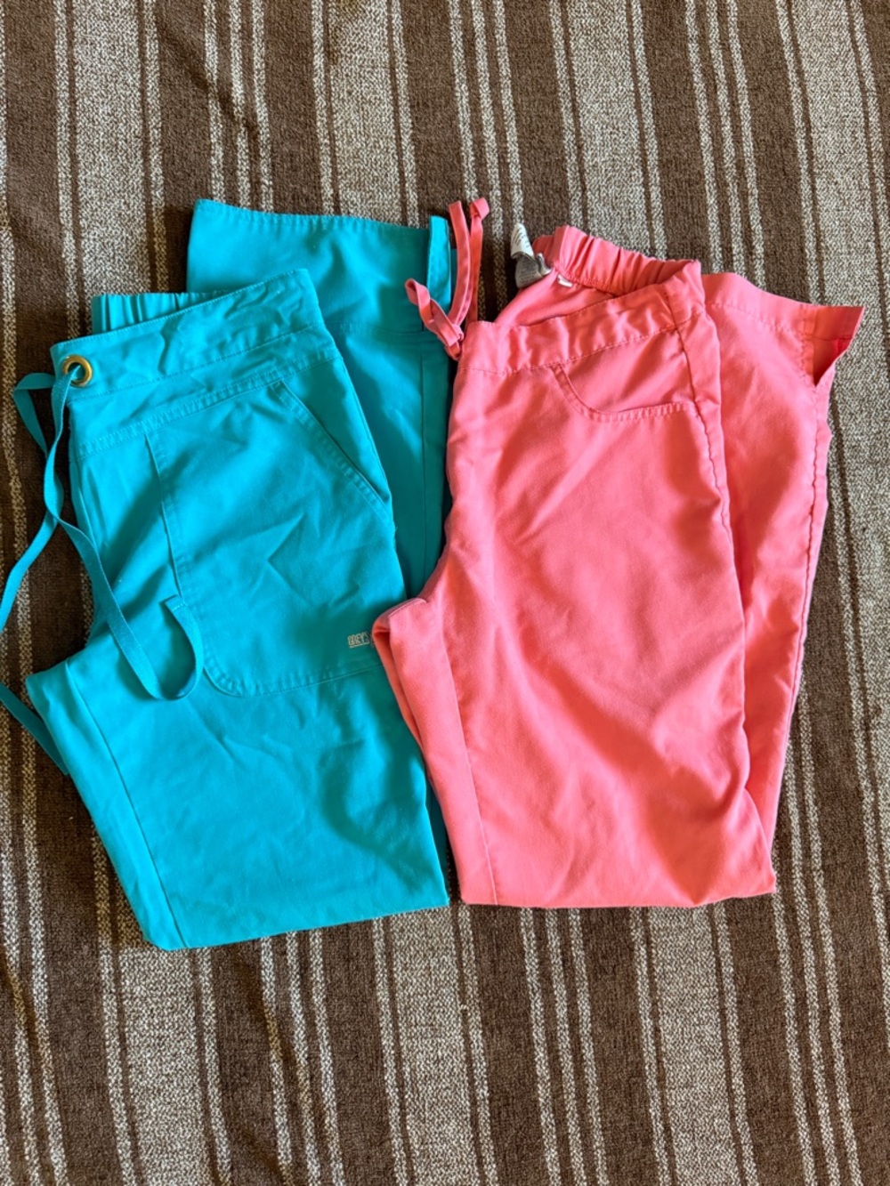 Grey’s Anatomy Wide leg scrub pants